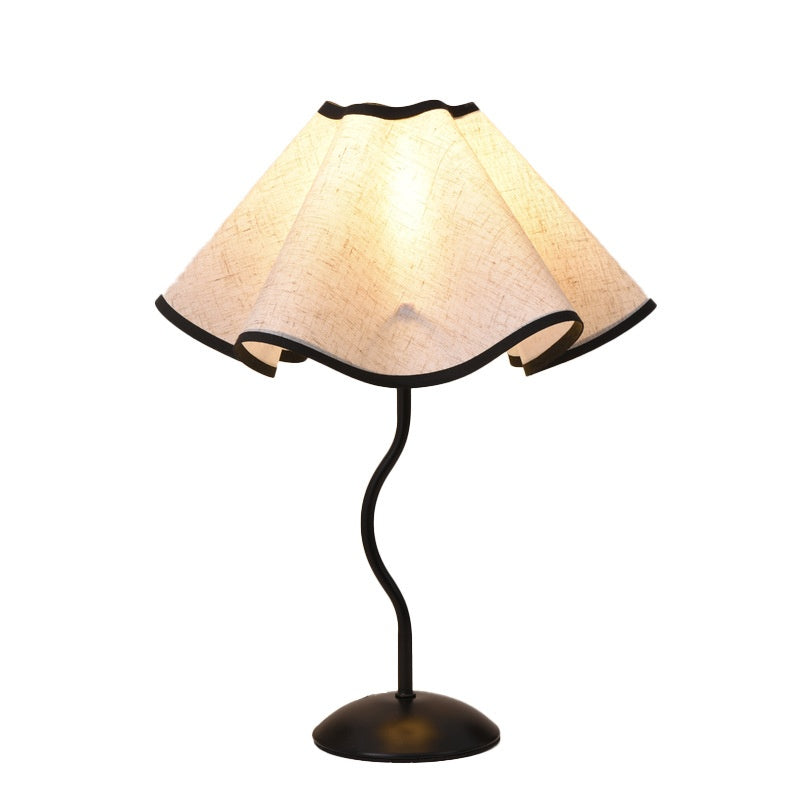 USB Petal Table Lamp | Nordic Minimalist Dimmable Desk Light