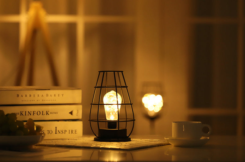 Vintage Iron Table Lamp | Retro Battery-Powered Decorative Light